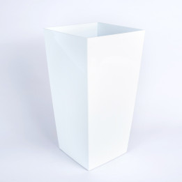 Wysoka plastikowa kwadratowa osłonka | Biała 24 cm